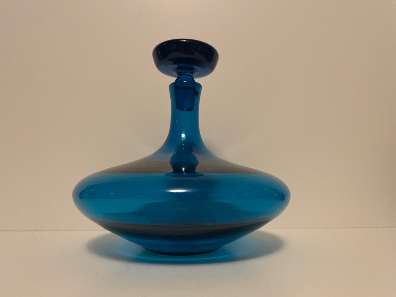 **RARE** Not Cataloged Vintage Wayne Husted BLENKO Glass Decanter W Mushroom Top