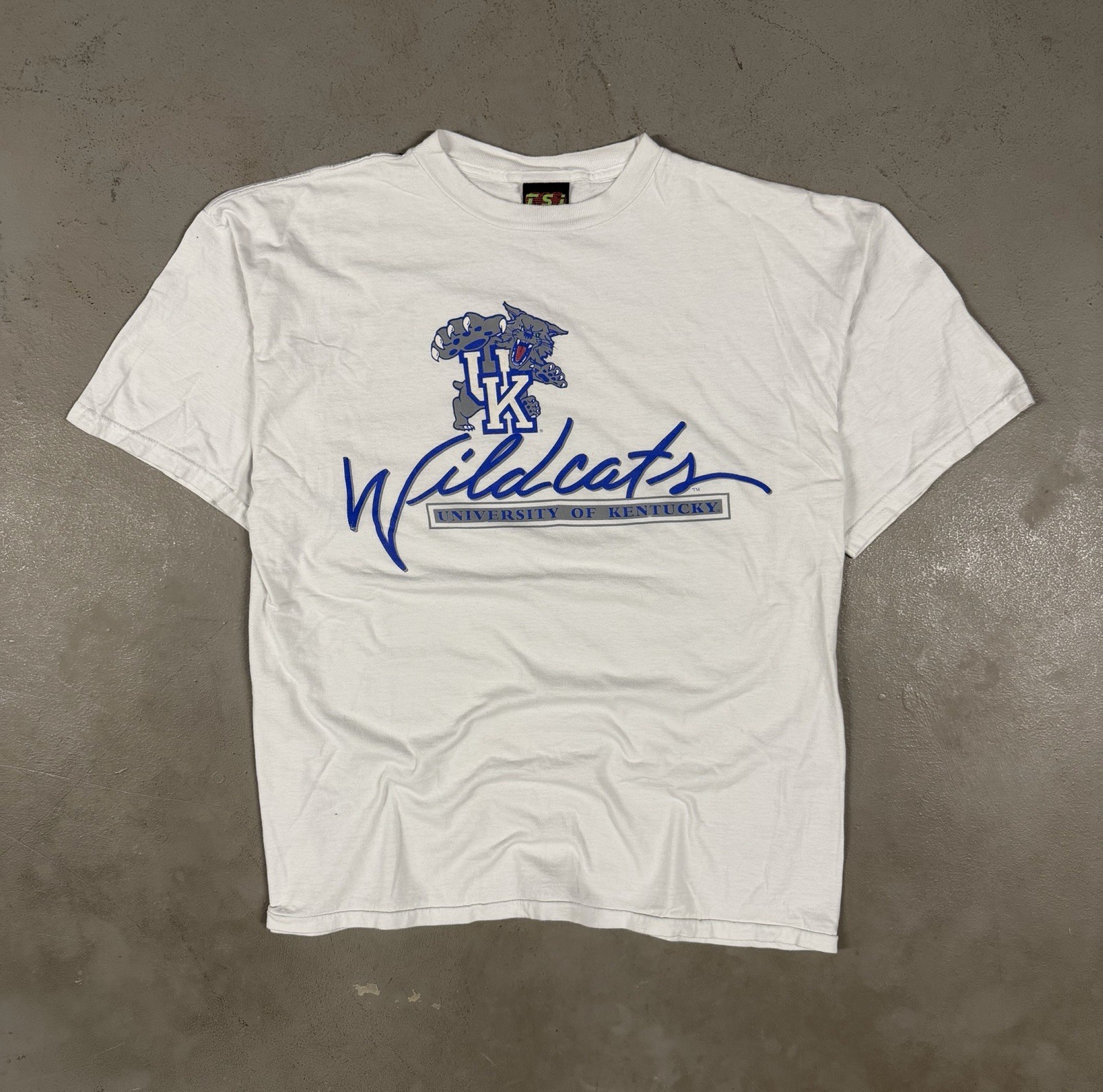 Vintage 90s Kentucky Wildcats College Sportswear Retro Essential Tee T-Shirt XL Vintage 90s Kentucky Wildcats College Sportswear Retro Essential Tee T-Shirt XL