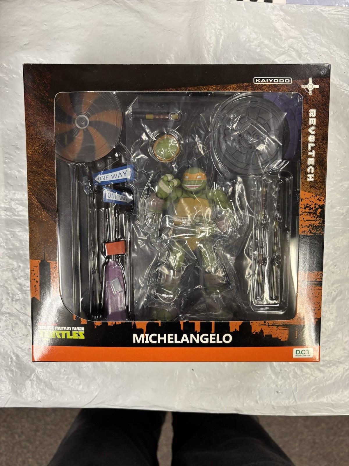 Kaiyodo Revoltech Teenage Mutant Ninja Turtles Michelangelo TMNT (Authentic) Kaiyodo Revoltech Teenage Mutant Ninja Turtles Michelangelo TMNT (Authentic)