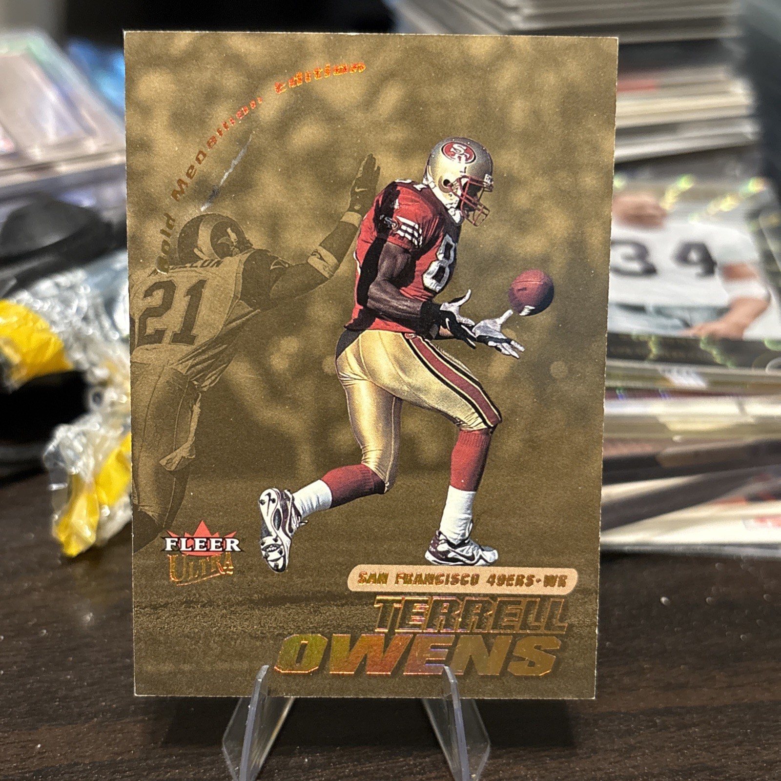 2001 Fleer Ultra - Terrell Owens #122G Gold Medallion /250 49ers 2001 Fleer Ultra - Terrell Owens #122G Gold Medallion /250 49ers