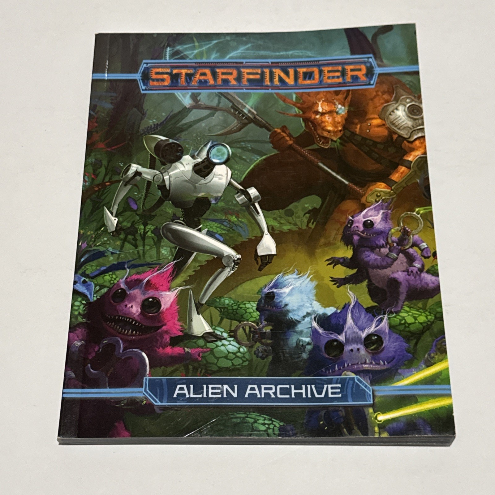 Starfinder 1e Alien Archive Softcover Pocket Edition Rulebook TTRPG