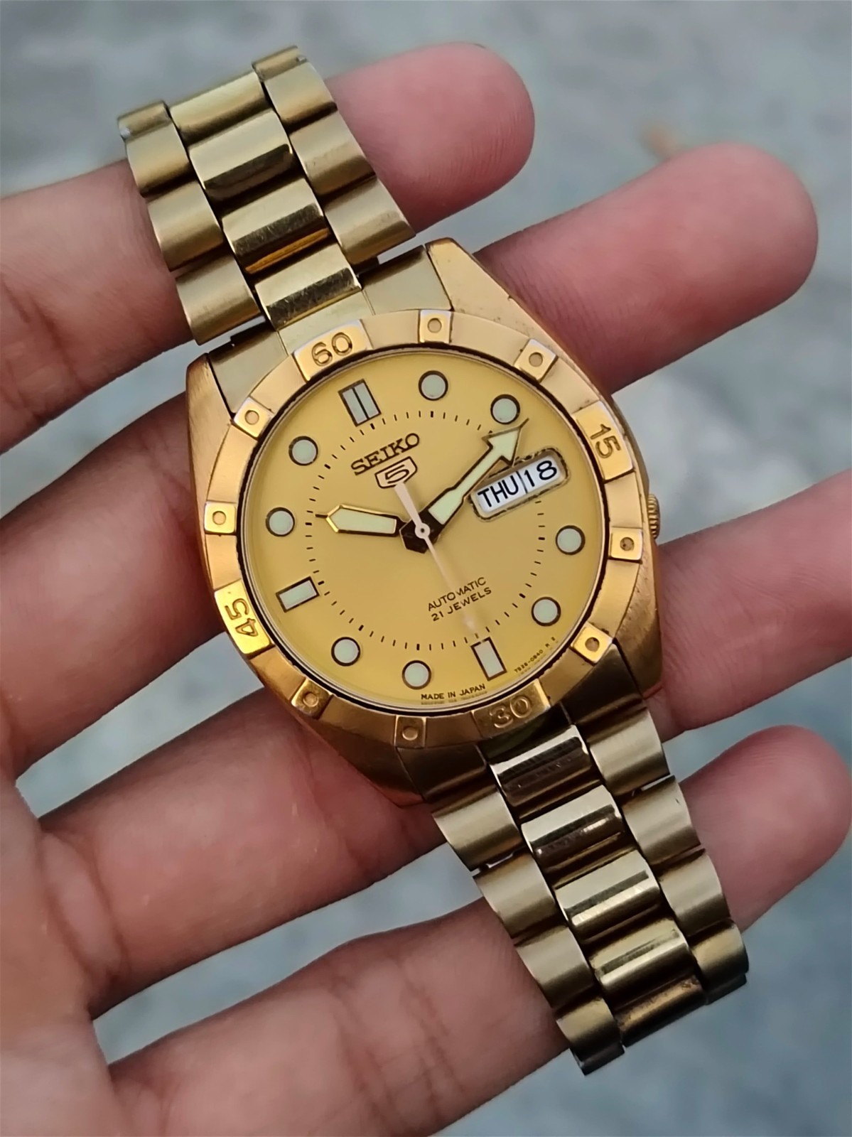 RARE Authentic Seiko 5 Gold Dial 21J Automatic Vintage Men\'s Watch 7S26-3200