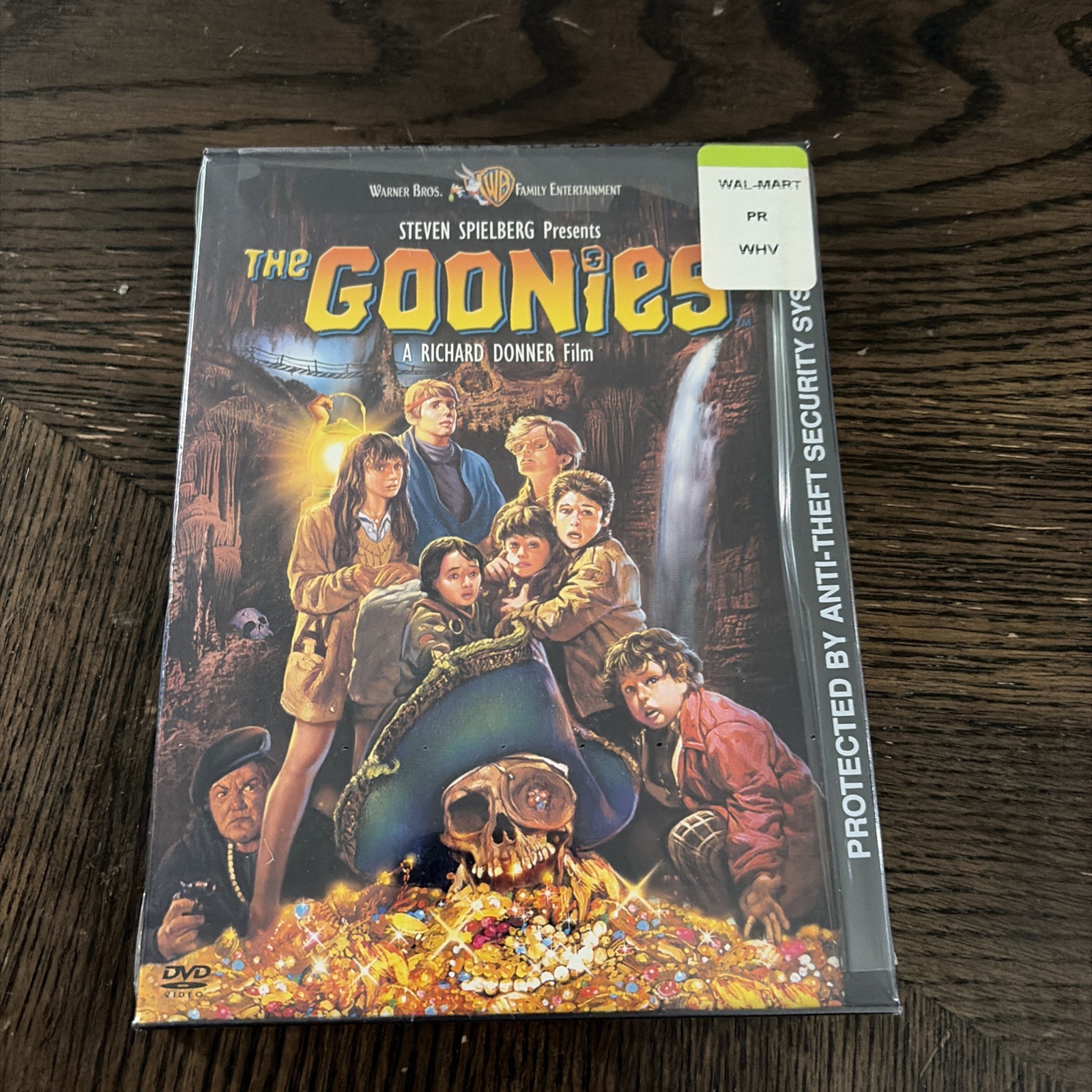 The Goonies (DVD, 2001) Family Adventure Special Features 1985 Steven Spielberg The Goonies (DVD, 2001) Family Adventure Special Features 1985 Steven Spielberg
