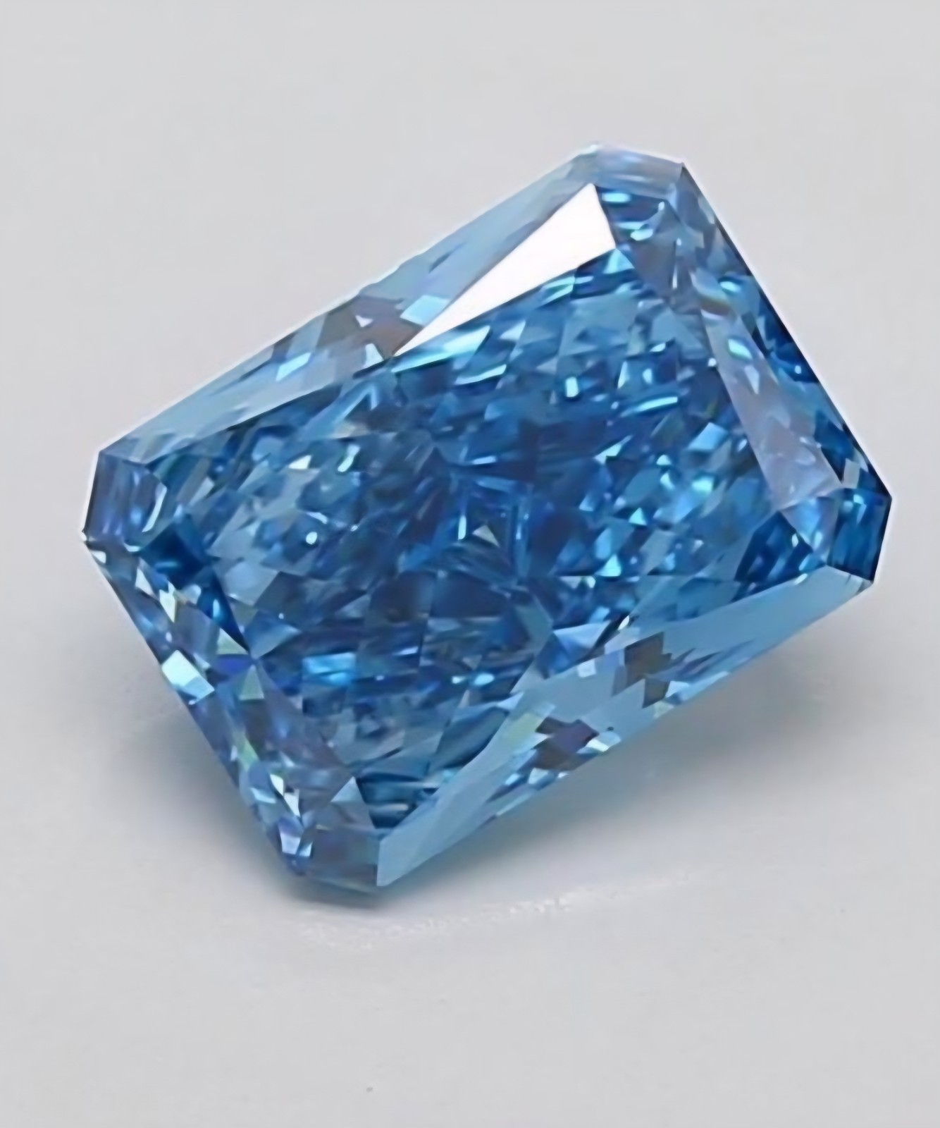 Cut Corner 2.75 CT Lab Grown IGI Certified Loose Diamond Fancy Vivid Blue