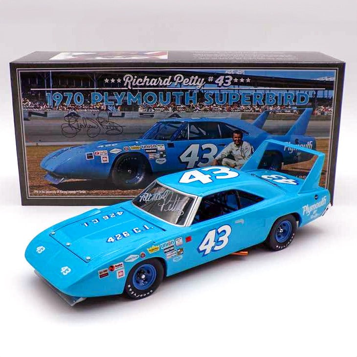 Richard Petty Autographed Plymouth Superbird 1:24 Standard 1970 Diecast Car Richard Petty Autographed Plymouth Superbird 1:24 Standard 1970 Diecast Car