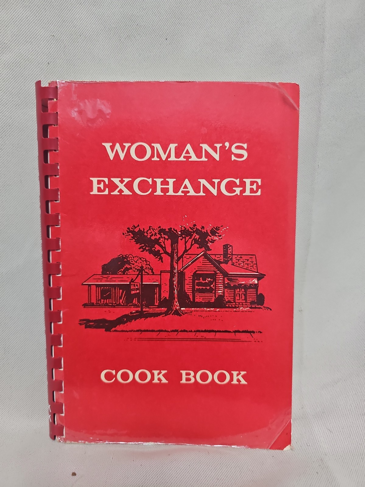 WOMAN\'S EXCHANGE COOK BOOK VINTAGE 1975 MEMPHIS TENNESSEE COMMUNITY COOKBOOK WOMAN\'S EXCHANGE COOK BOOK VINTAGE 1975 MEMPHIS TENNESSEE COMMUNITY COOKBOOK