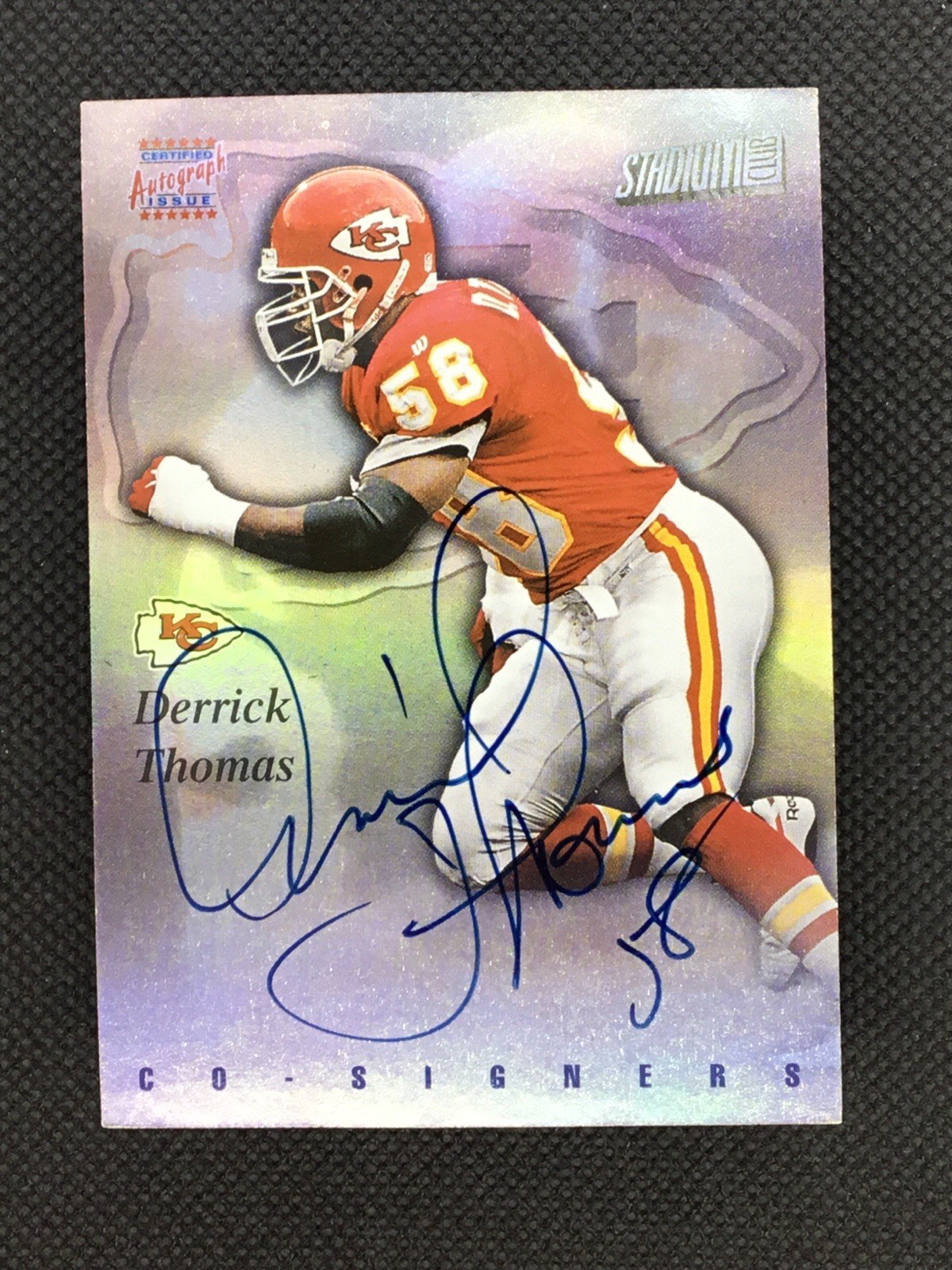 1997 STADIUM CLUB AUTO DERRICK THOMAS CO-SIGNERS CHIEFS HOF CO101 (Frerotte) 1997 STADIUM CLUB AUTO DERRICK THOMAS CO-SIGNERS CHIEFS HOF CO101 (Frerotte)