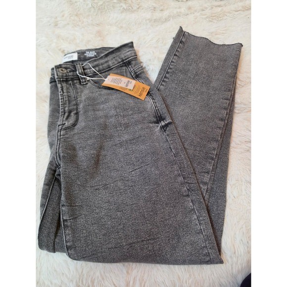 NWT Kensie The Allie High Rise Slim Straight Jeans Size 0 / 25 Gray Raw Hem