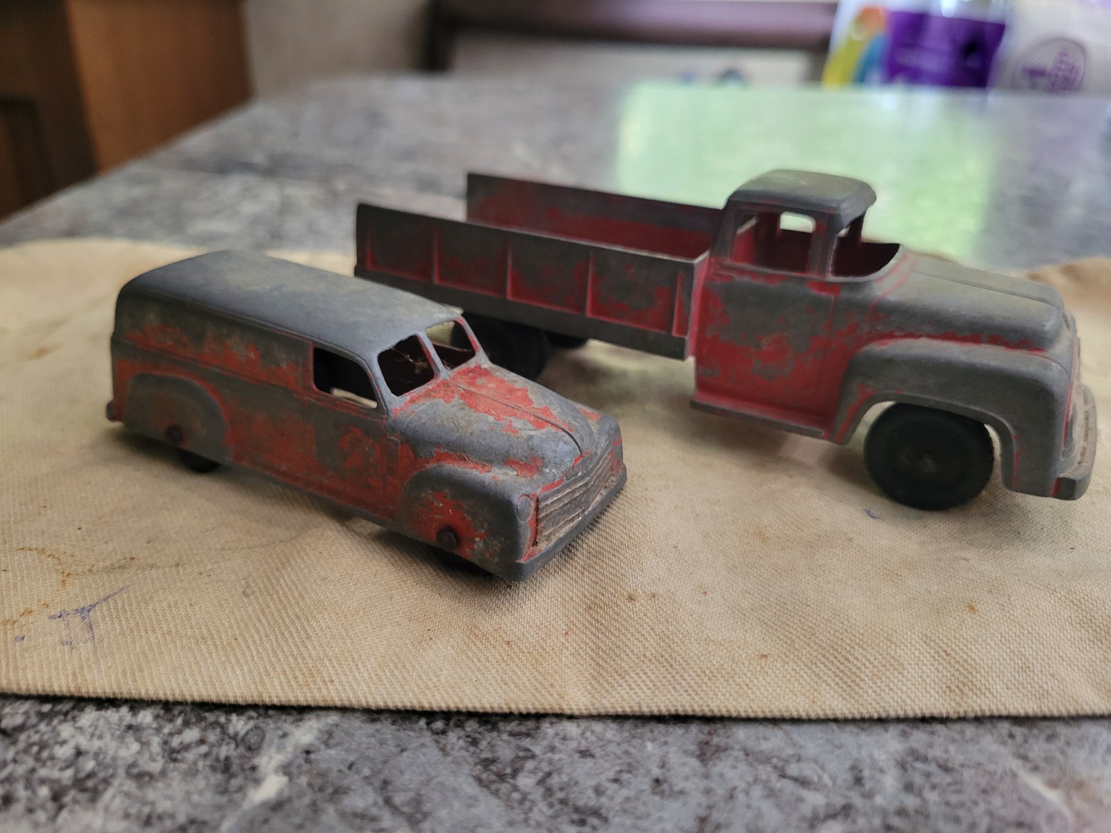 Lot of 2 TOOTSIETOY F700 Stake Truck/Chevy Panel Combo *****L@@K*****