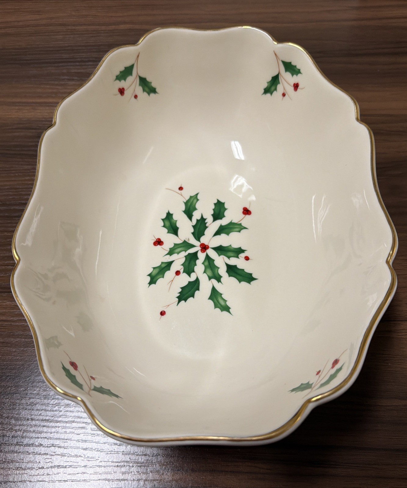 RARE Lenox Christmas Holiday DEEP Oval Scalloped Gold Trim Serving Bowl