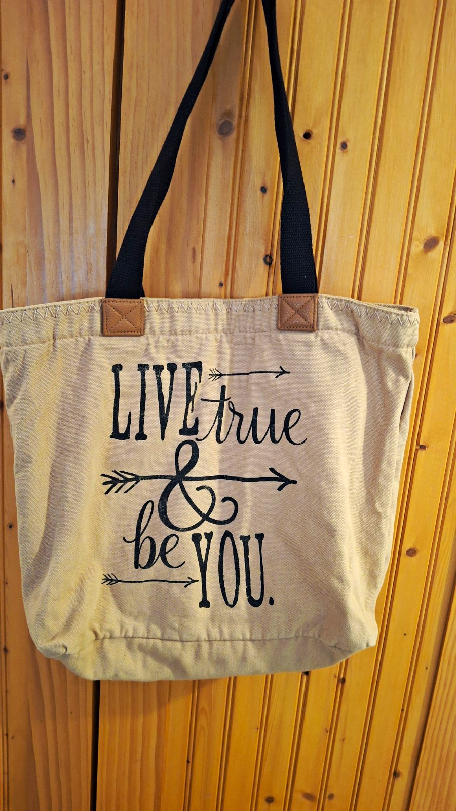 Thirty-One Women’s Beige Solid Tote, Black Double Handles, “Live True & Be You” Thirty-One Women’s Beige Solid Tote, Black Double Handles, “Live True & Be You”