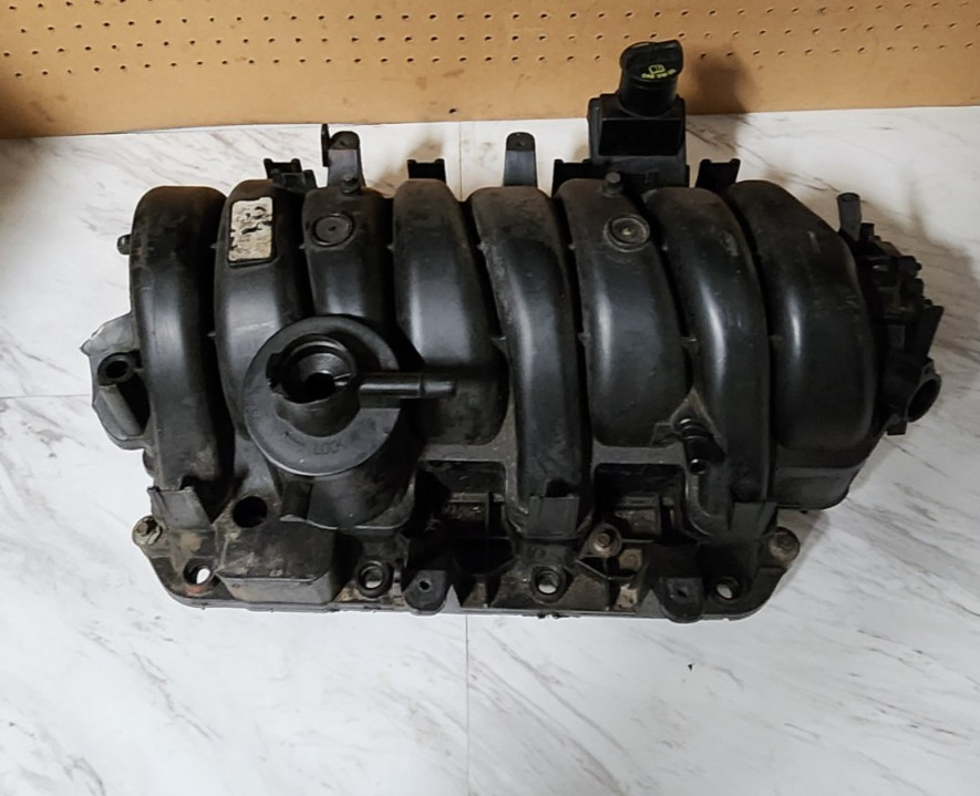2006-2008 DODGE CHARGER 5.7L ENGINE INTAKE MANIFOLD ASSEMBLY 04591846AH  OEM