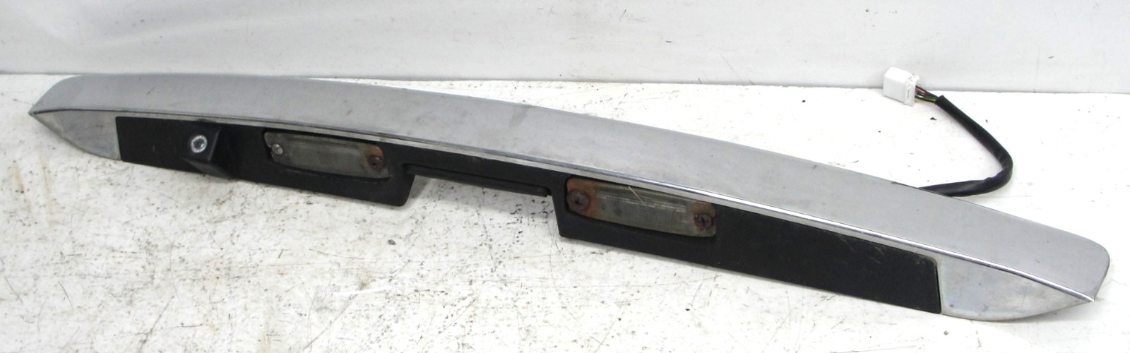 Kia Sorento 11-13 rear liftgate handle trim bezel chrome hatch backup camera OEM
