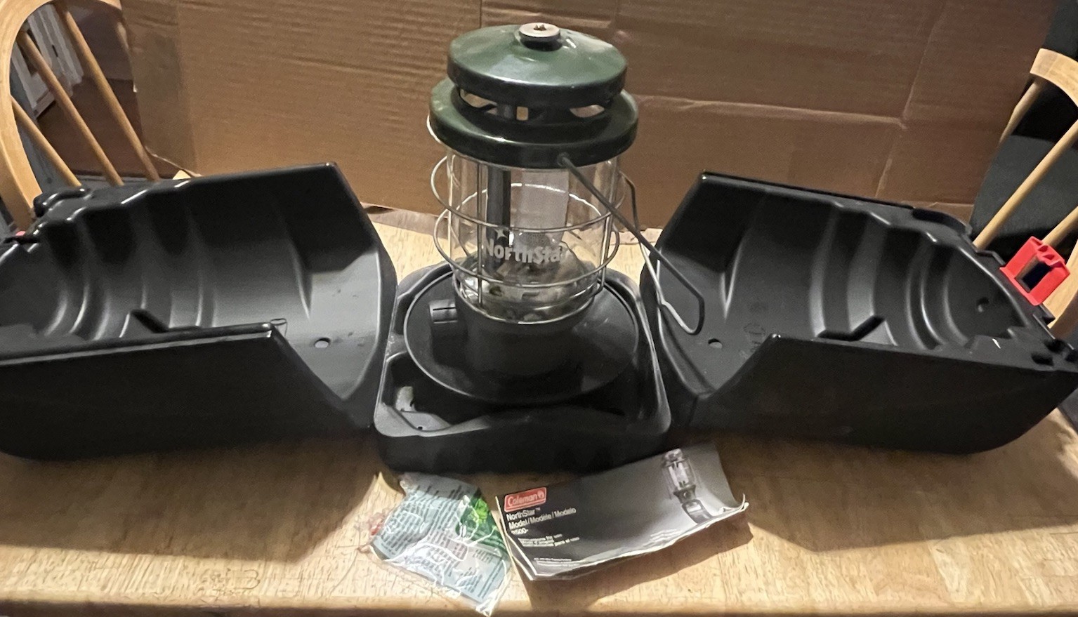Coleman Green Northstar Lantern Model 2000 12/04 w/hard Case And Manual