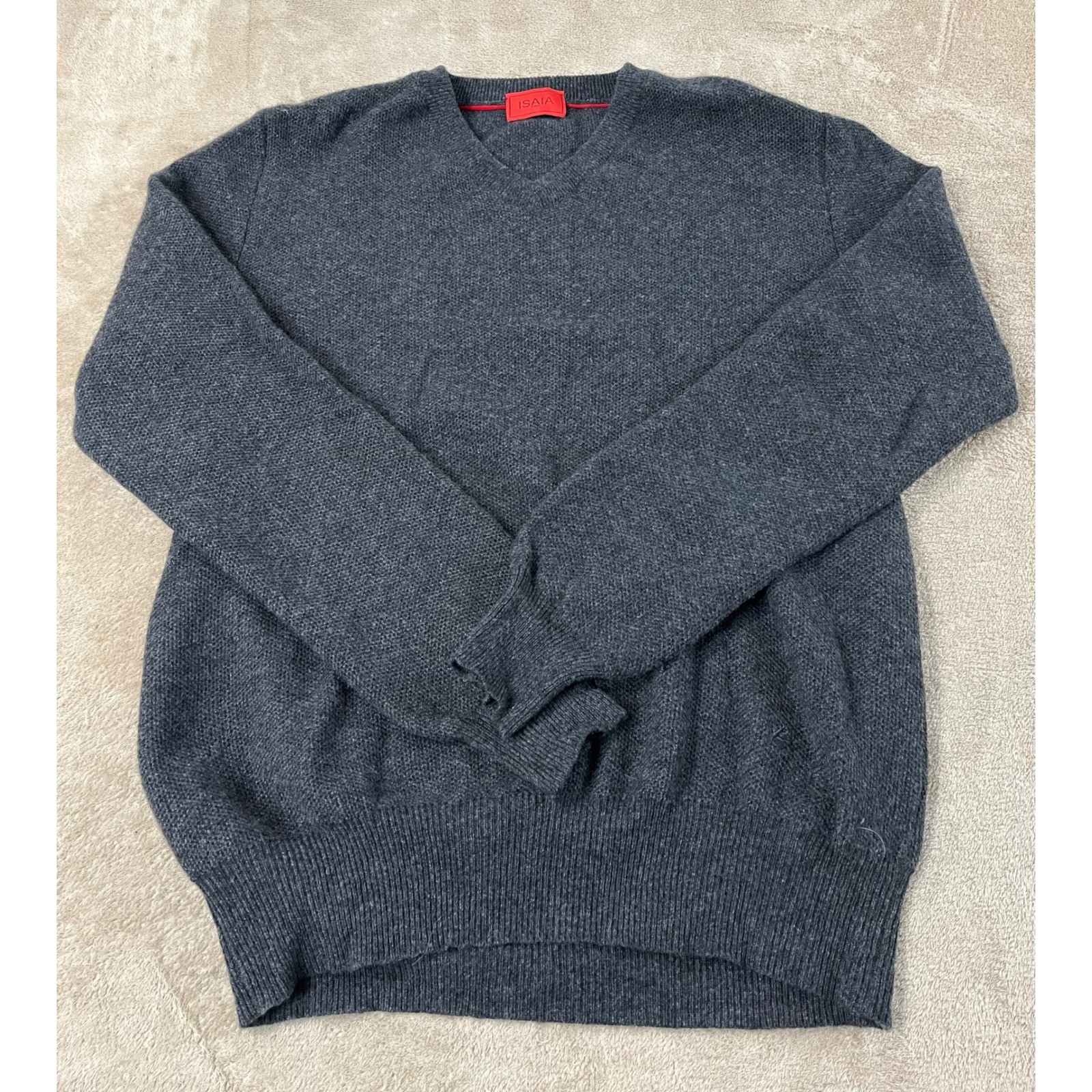 Isaia Napoli Cashmere Sweater Men\'s Size Large Gray V-Neck Long Sleeve EUC Isaia Napoli Cashmere Sweater Men\'s Size Large Gray V-Neck Long Sleeve EUC