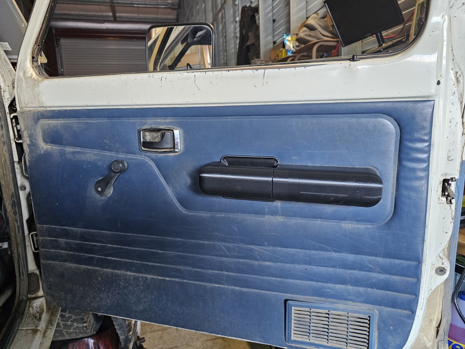 1983-1988 ford bronco ii armrest door pulls driver and passenger side 1983-1988 ford bronco ii armrest door pulls driver and passenger side