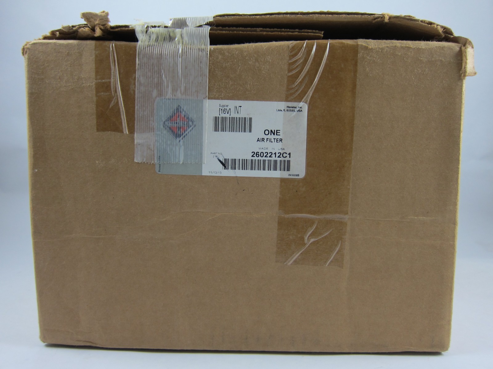 New Genuine OEM International Truck Air Filter 2602212C1 Navistar Made In USA