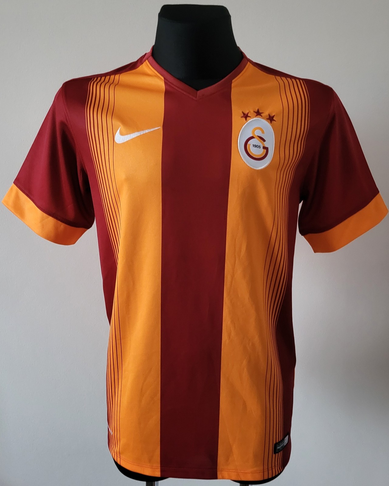 Nike Galatasaray 2014/15 Home Football Shirt Jersey Size M 618772-606 Vintage