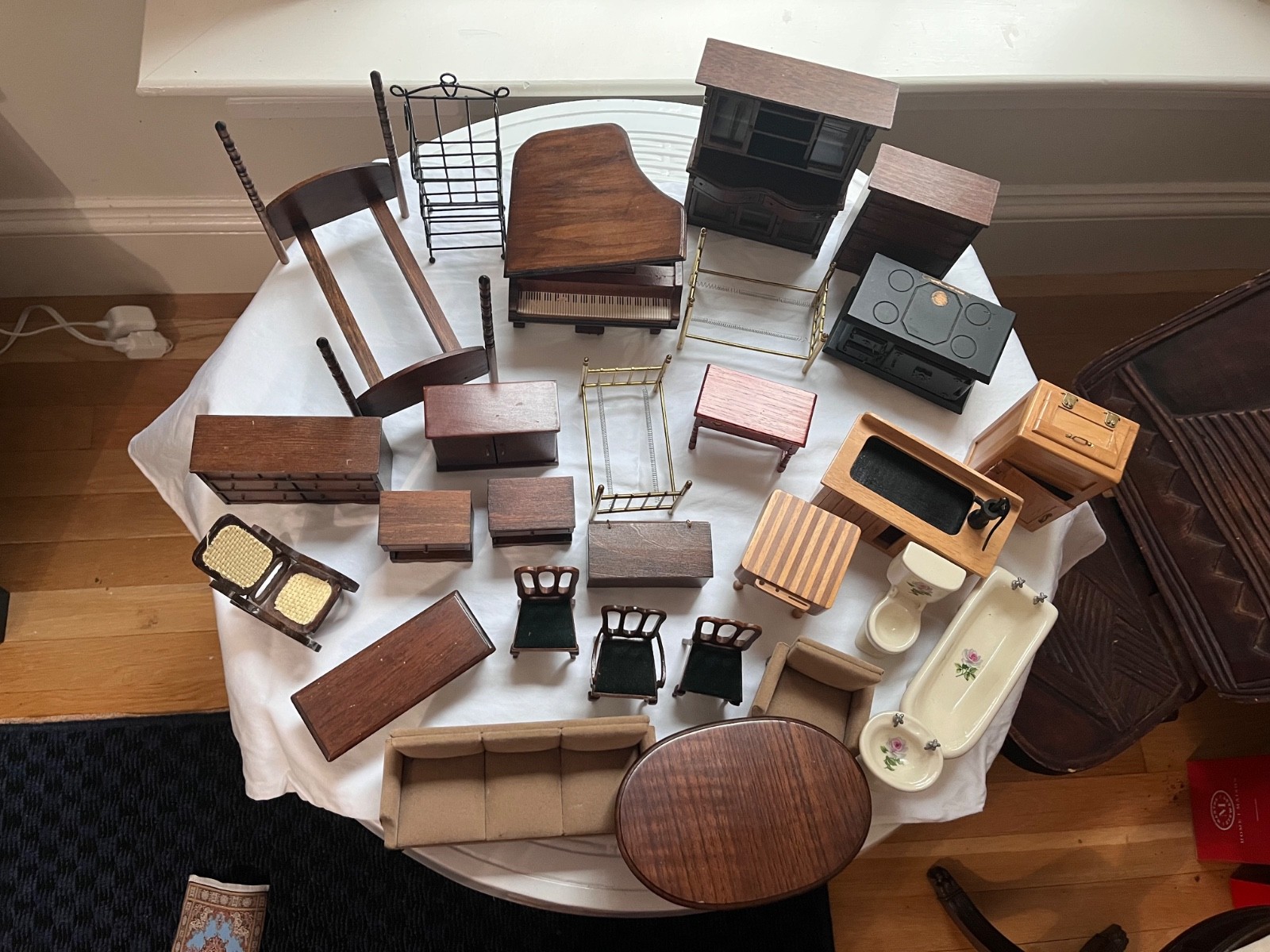 Vintage antique dark brown wooden dollhouse furniture 27 lot set + accessories