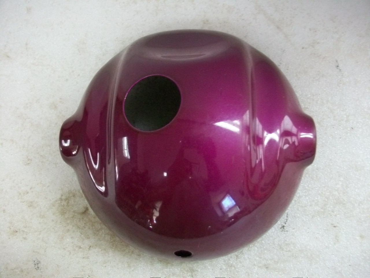 NOS New 1970-1972 Yamaha R5 350 Headlight Head Light Bucket Housing YHA-110 NOS New 1970-1972 Yamaha R5 350 Headlight Head Light Bucket Housing YHA-110
