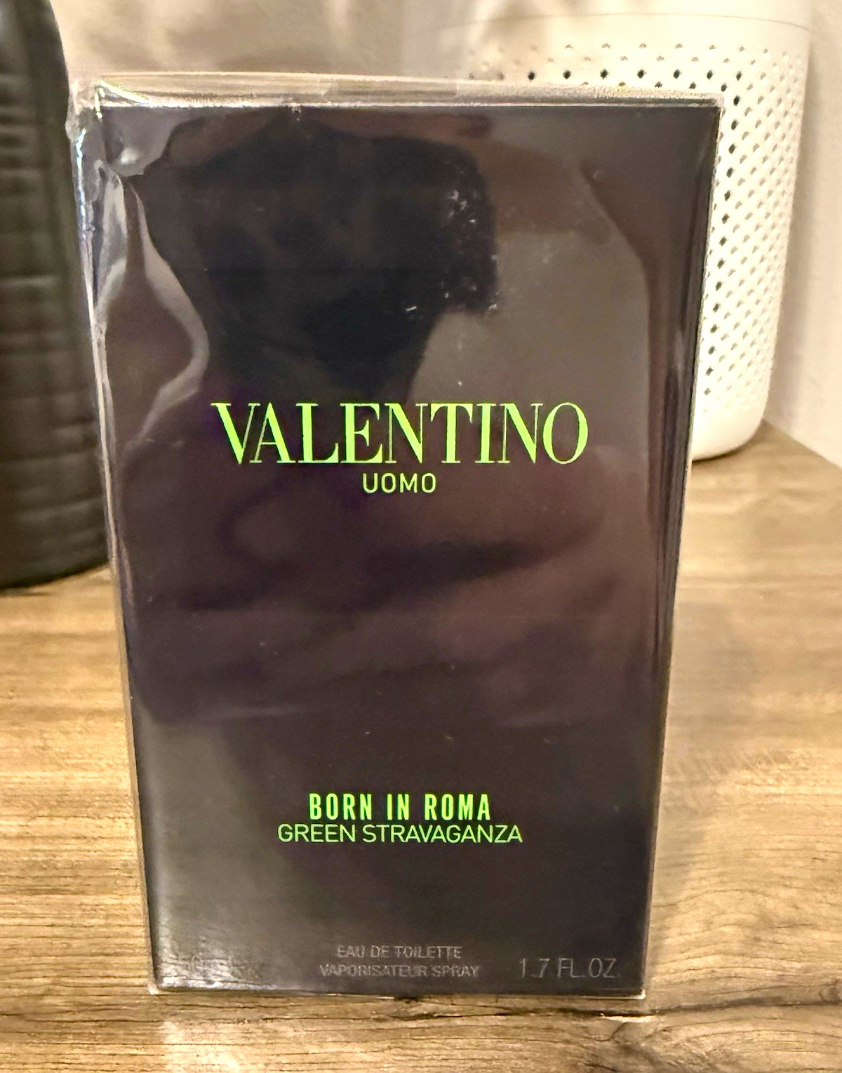 Valentino Uomo Born in Roma Green Stravaganza New EDT Spray 1.7 fl oz for Men Valentino Uomo Born in Roma Green Stravaganza New EDT Spray 1.7 fl oz for Men