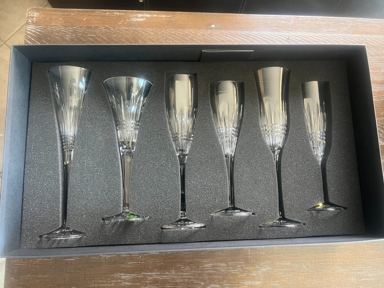 Waterford Lismore Diamond Set of 6 Toasting Flutes Lead Crystal 1050310 Waterford Lismore Diamond Set of 6 Toasting Flutes Lead Crystal 1050310