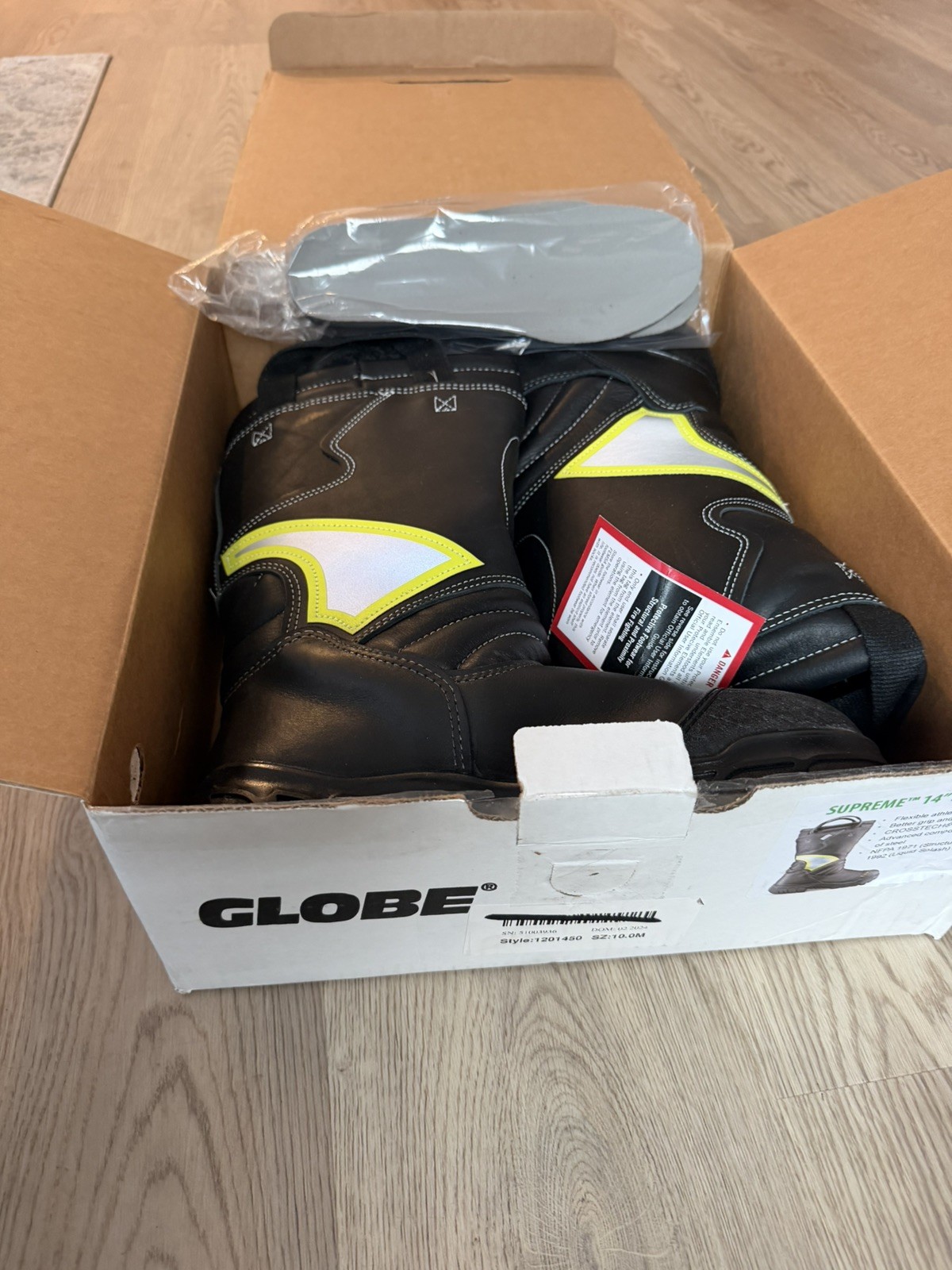 Mfg 2024 MSA Globe SUPREME SIZE 10 W 14\