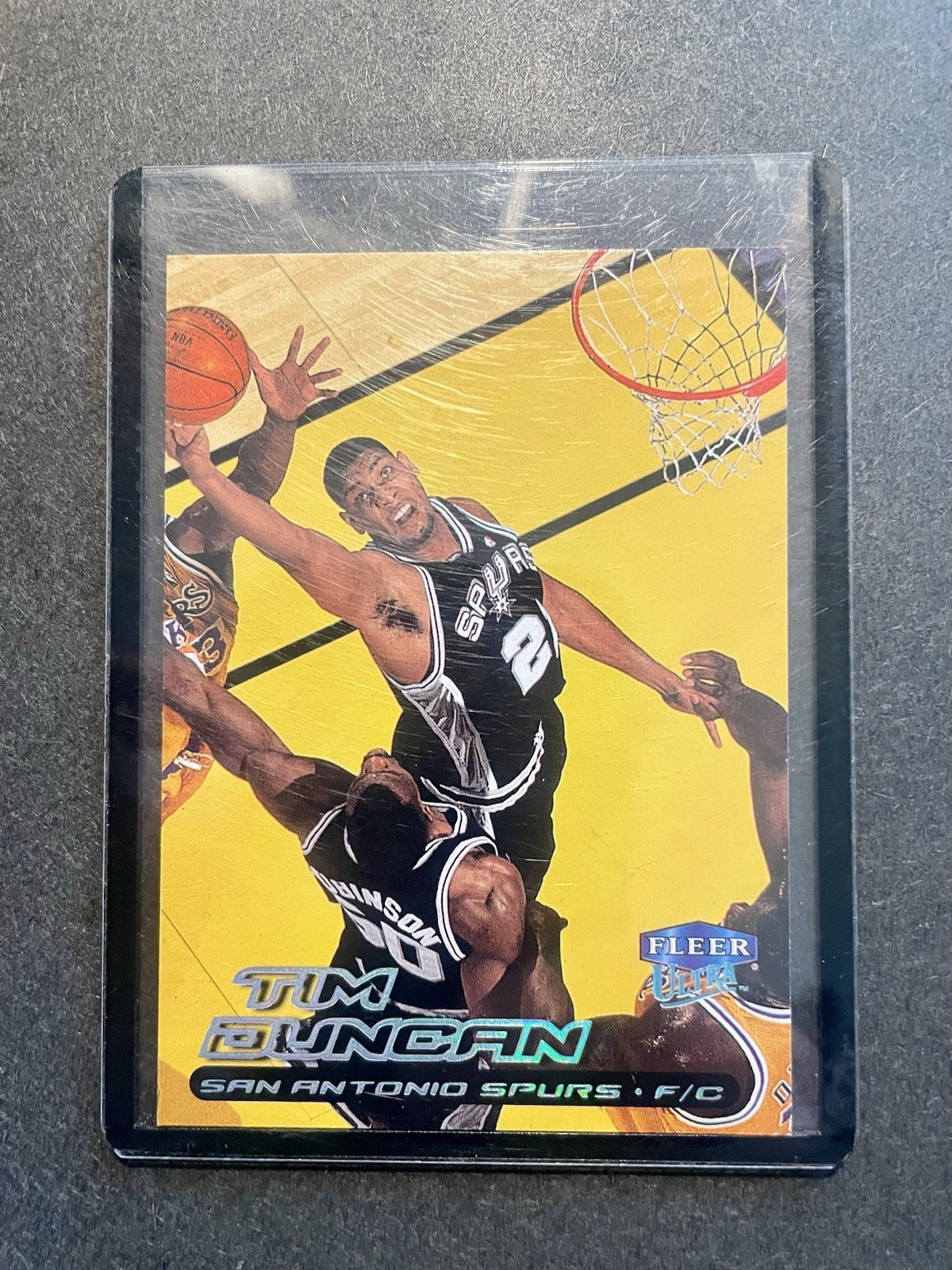 1999-00 Fleer Ultra - Tim Duncan #80 1999-00 Fleer Ultra - Tim Duncan #80
