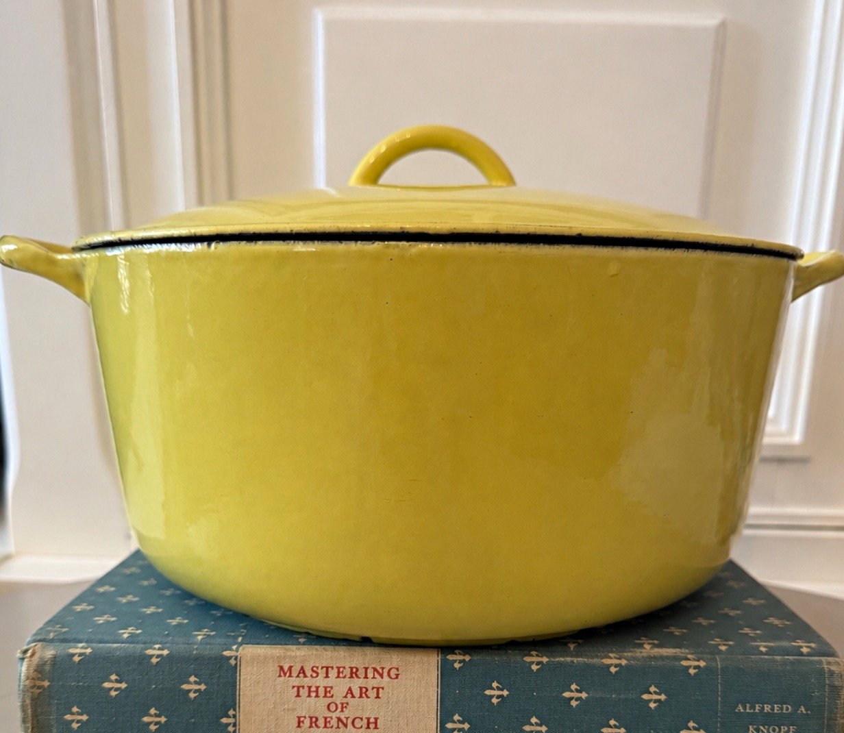 Vintage Belgium Descoware Yellow Enameled Cast Iron Dutch Oven
