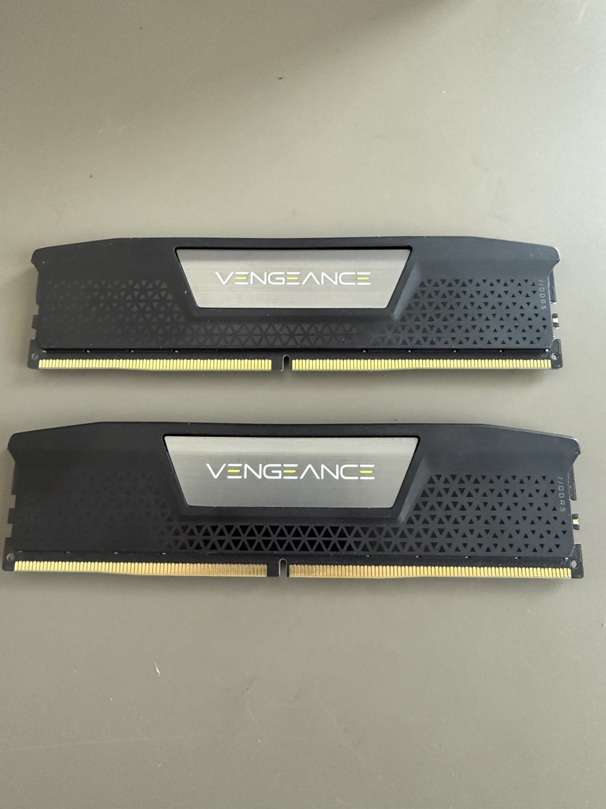 Cosair Vengeance commuter memory ram CL 32 64GB 64000mhz CMK64GX5M2B6400C32 Cosair Vengeance commuter memory ram CL 32 64GB 64000mhz CMK64GX5M2B6400C32