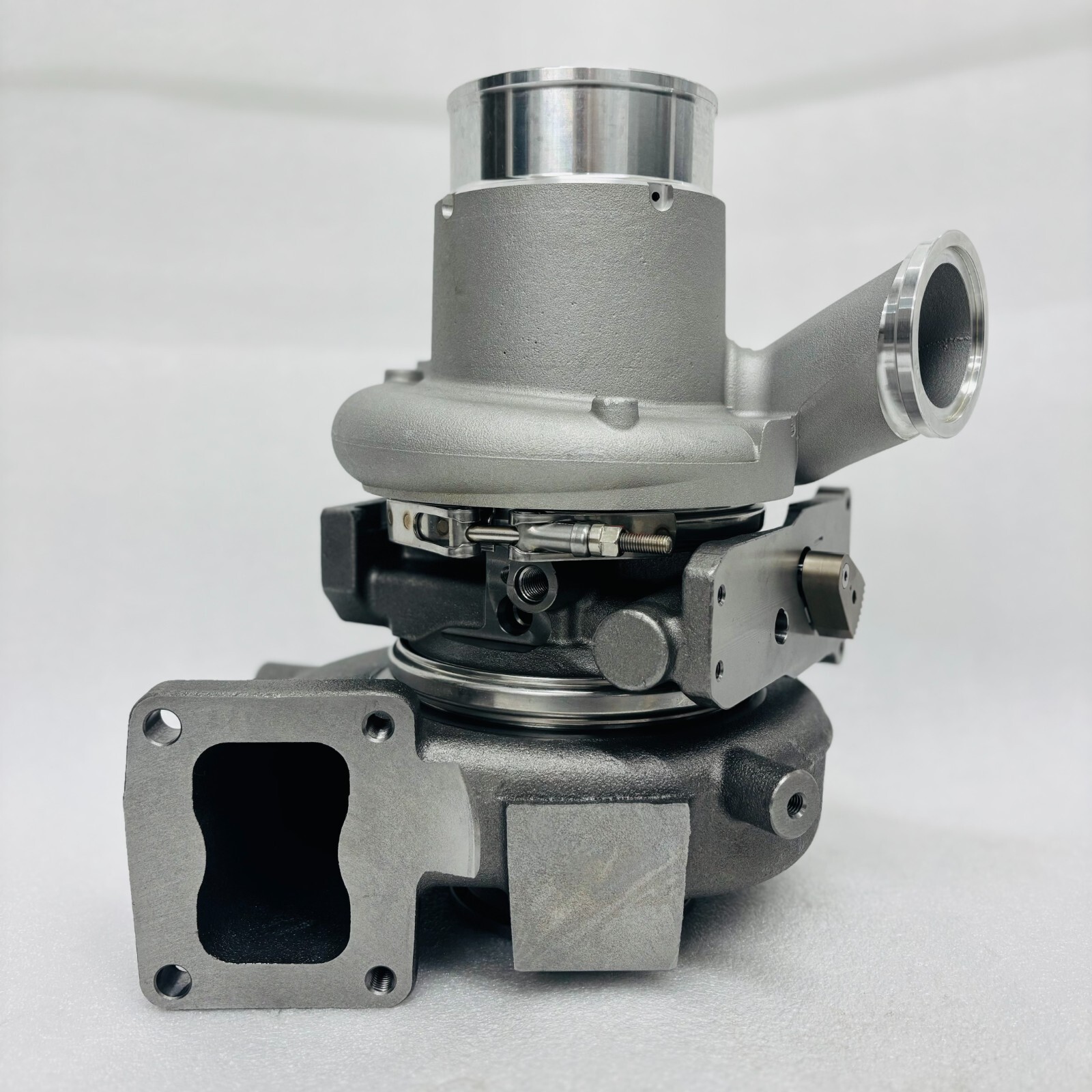 3798351 3795999 NEW turbo For Cummins ISC ISL 8.9L HE300VG  Turbocharger 5326680