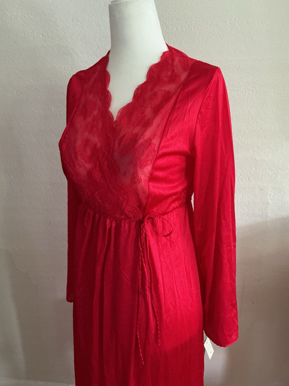 Gilead Vintage Red Lace Nylon Robe Nightgown Sexy Romantic Lacy Lingerie P NWT Gilead Vintage Red Lace Nylon Robe Nightgown Sexy Romantic Lacy Lingerie P NWT