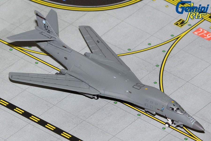 GEMINI JETS U.S.A.F. ROCKWELL B-1B LANCER DYESS AFB 1:400 GMUSA125 IN STOCK GEMINI JETS U.S.A.F. ROCKWELL B-1B LANCER DYESS AFB 1:400 GMUSA125 IN STOCK