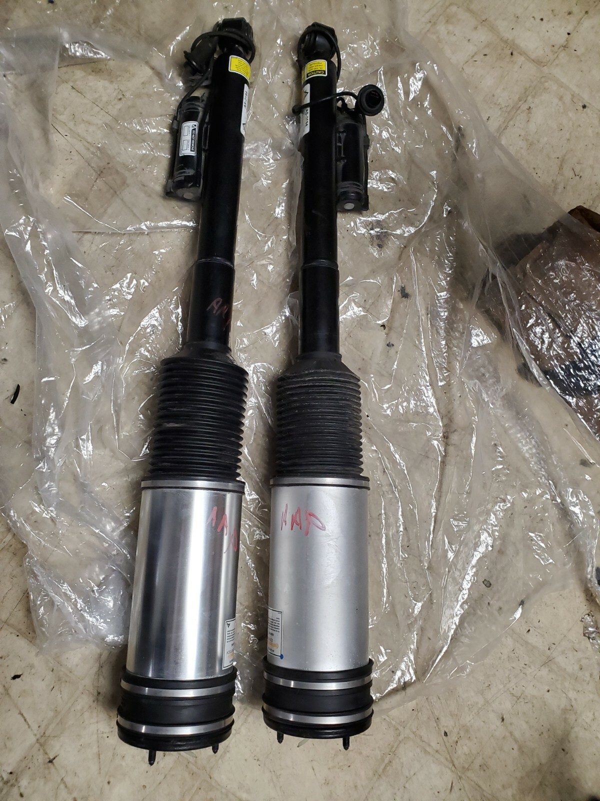 1999-00-2006 MERCEDES-BENZ S430 S500 LEFT OR RIGHT REAR AIR SHOCK STRUT ARNOTT 1999-00-2006 MERCEDES-BENZ S430 S500 LEFT OR RIGHT REAR AIR SHOCK STRUT ARNOTT