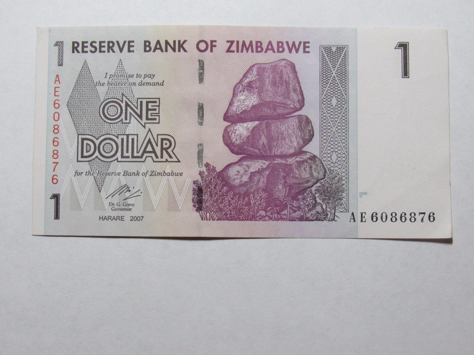 Old Zimbabwe Paper Money Currency - #65 2007 $1 Water Buffalo Crisp Uncirculated Old Zimbabwe Paper Money Currency - #65 2007 $1 Water Buffalo Crisp Uncirculated