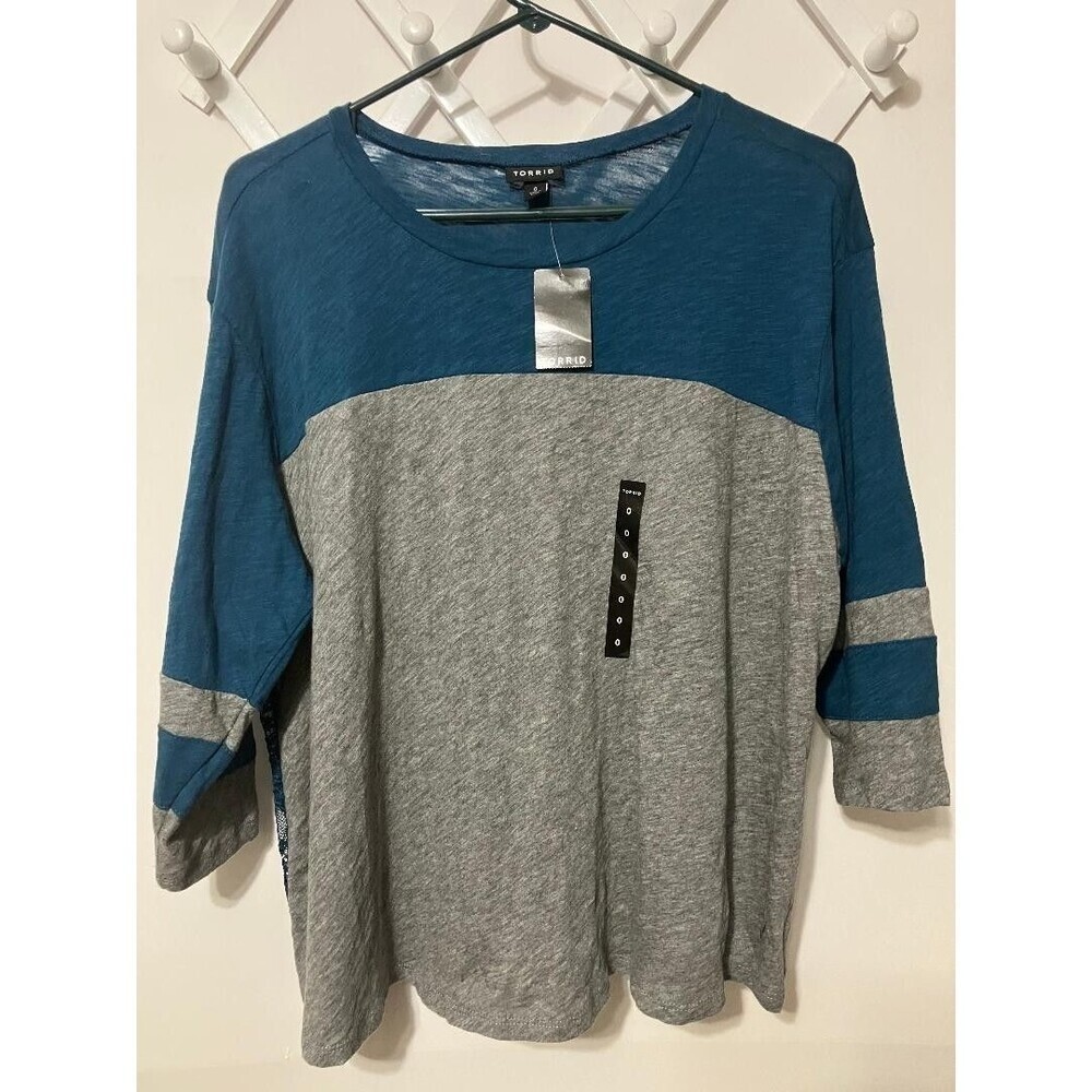 NWT Torrid Womens Teal Gray Lace Pullover Striped T-Shirt Top Lace Back Size 0 NWT Torrid Womens Teal Gray Lace Pullover Striped T-Shirt Top Lace Back Size 0