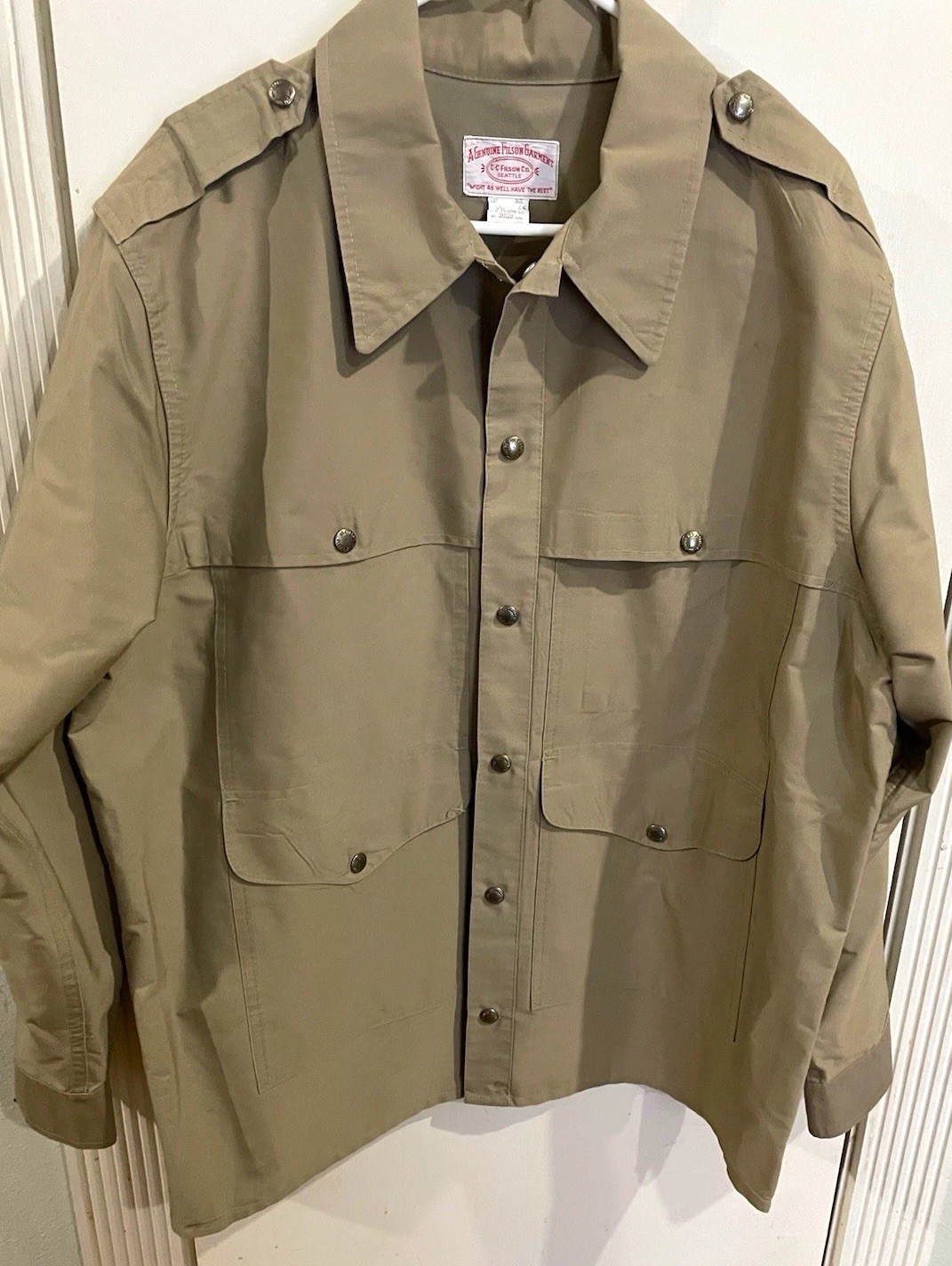Vintage C.C. Filson Co. Men’s XL Tan Field Jacket Button Front Pockets Cotton