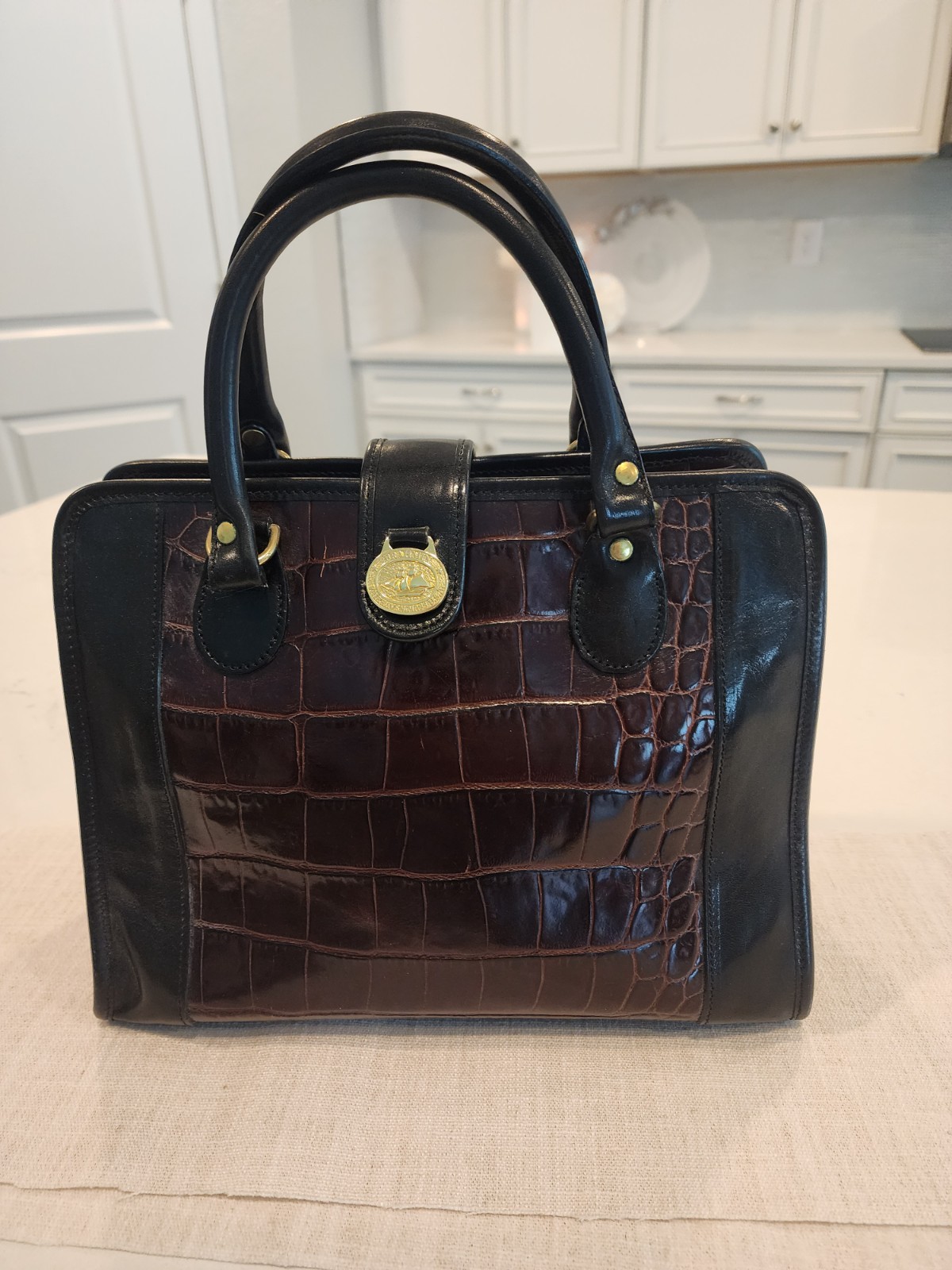 Luxurious  Brahmin leather  handbag  , Black and dark brown croco