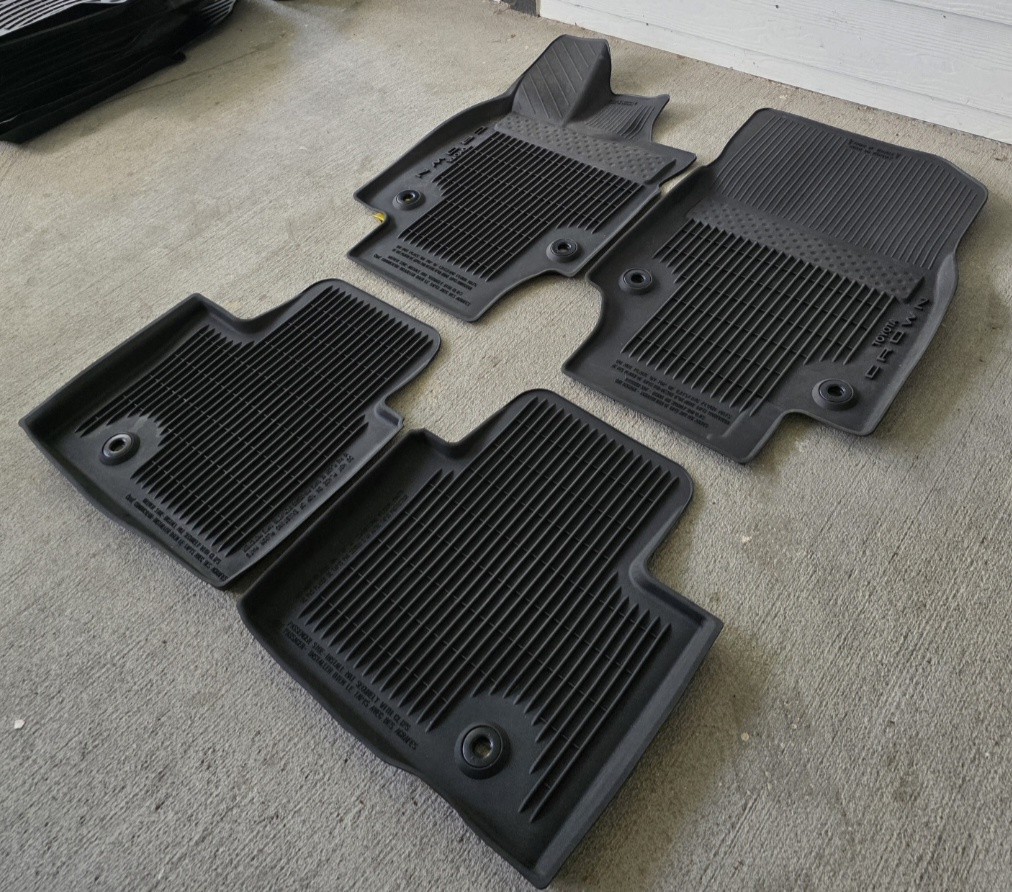 TOYOTA CROWN/SIGNIA 2023-2026 4 PCS BLACK ALL WEATHER FLOOR MATS PT908-30231-20