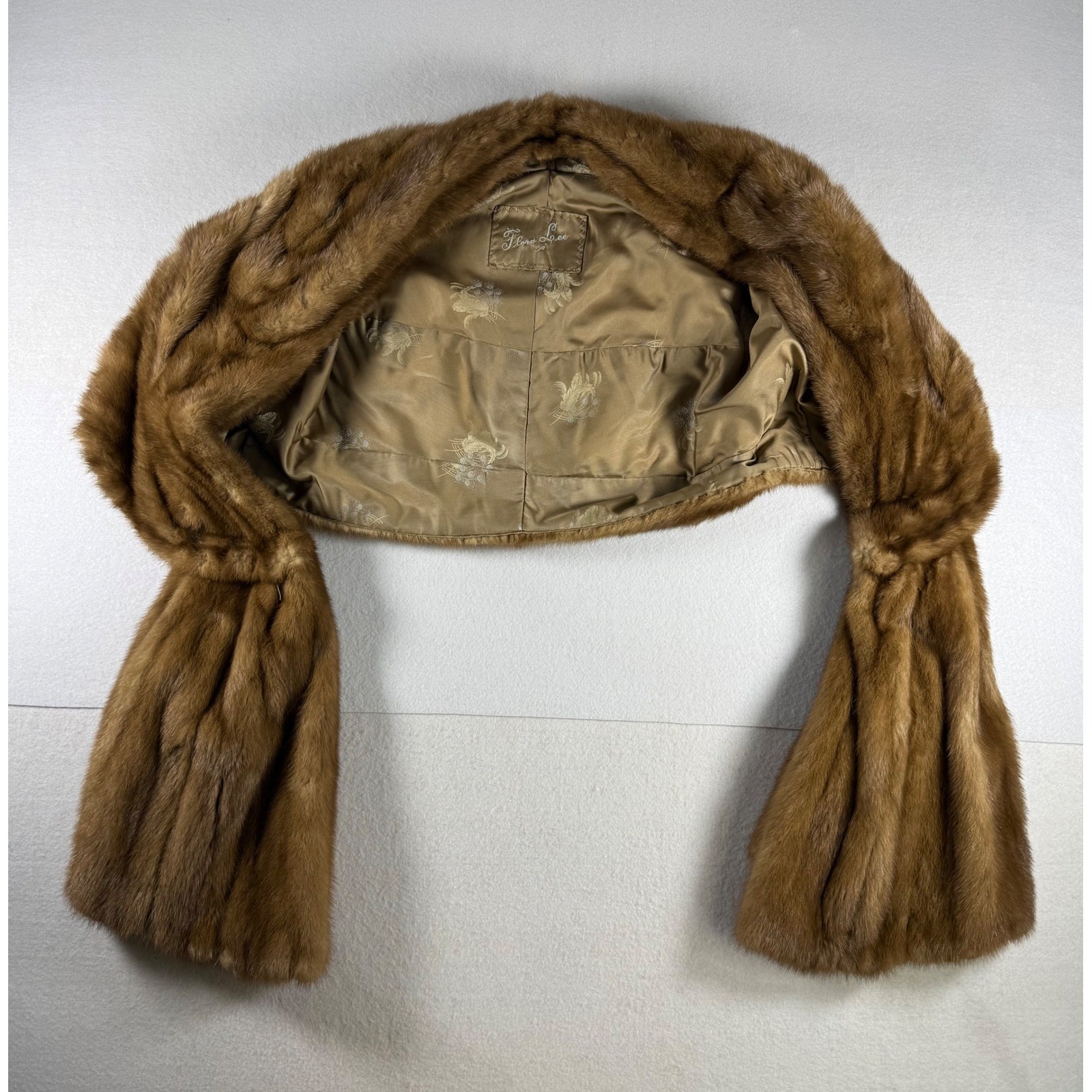 Vintage Flora Lee Mink Fur Stole Wrap Brown Mahogany Satin Lined Mid-Century Vintage Flora Lee Mink Fur Stole Wrap Brown Mahogany Satin Lined Mid-Century