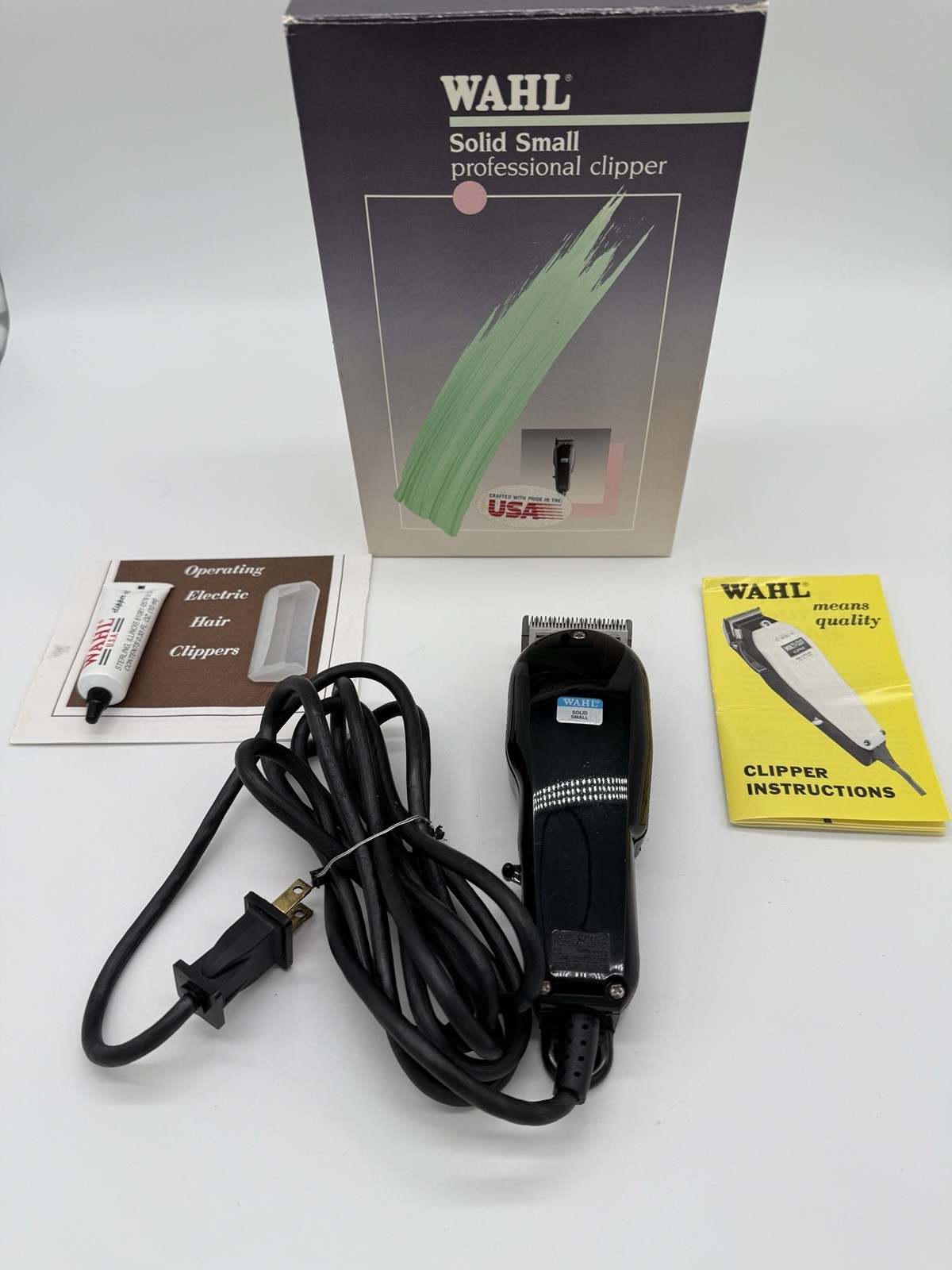 Vintage Wahl Solid Small Electric Clipper Model 8100 DS W/Original Box USA Vintage Wahl Solid Small Electric Clipper Model 8100 DS W/Original Box USA