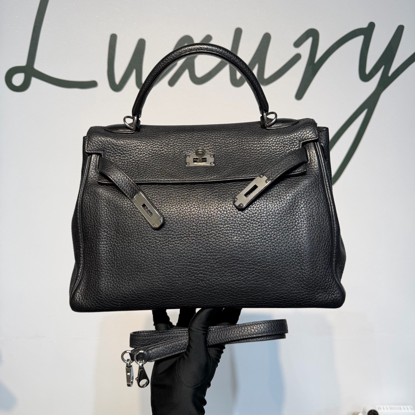 AUTH Hermes Kelly 32 Black Leather Palladium Hardware Top Handle Handbag