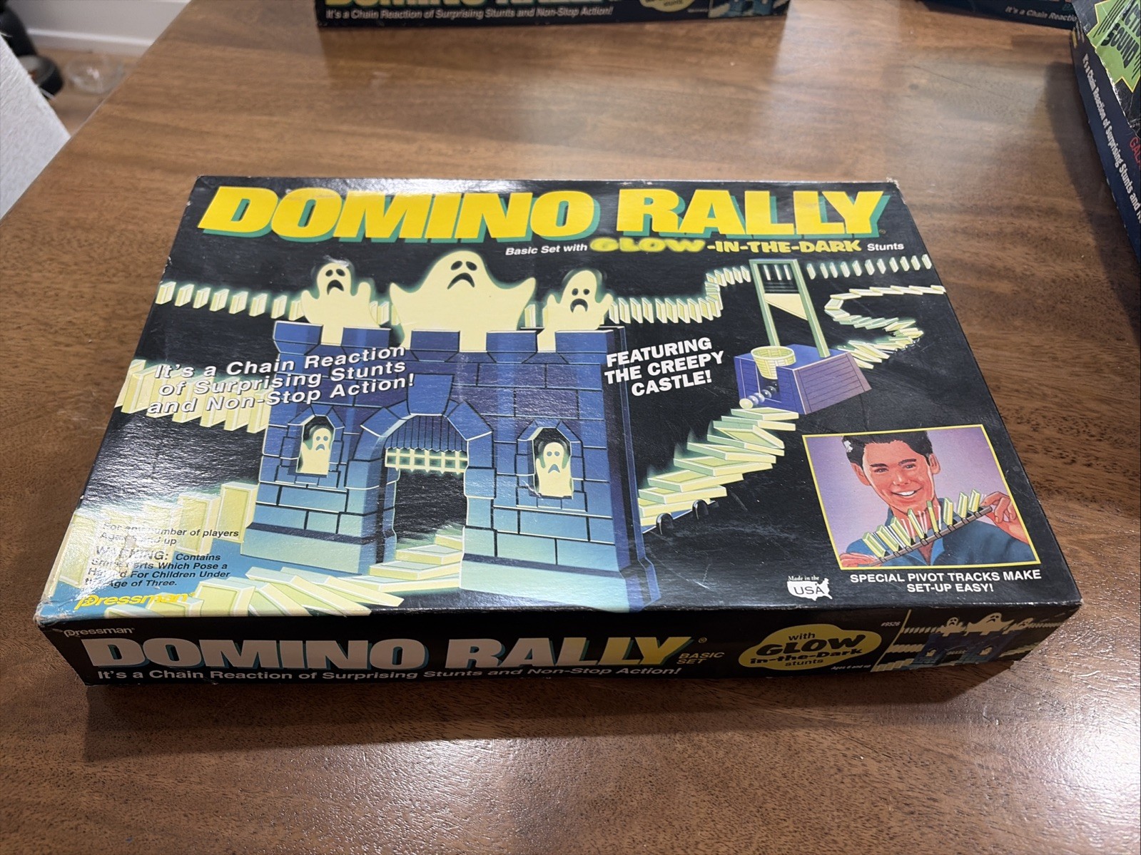 Rare NEW  Vintage 1994 Domino Rally Glow In The Dark Creepy Castle Never Played