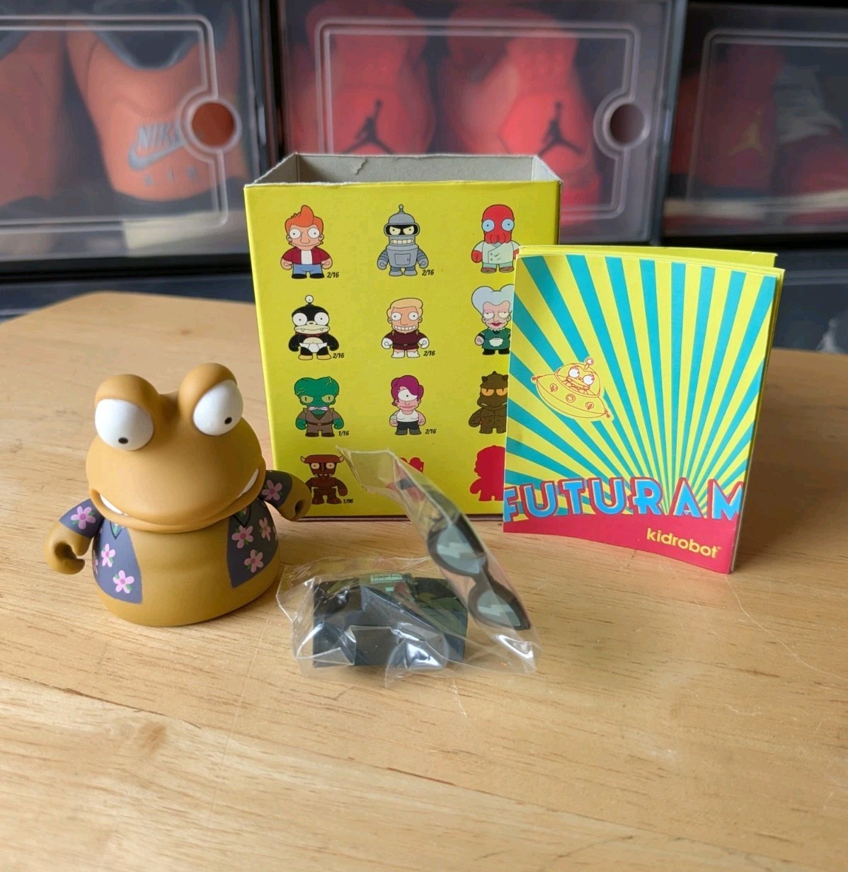 Kidrobot Futurama Slurms MacKenzie Series 1 3\ Kidrobot Futurama Slurms MacKenzie Series 1 3\