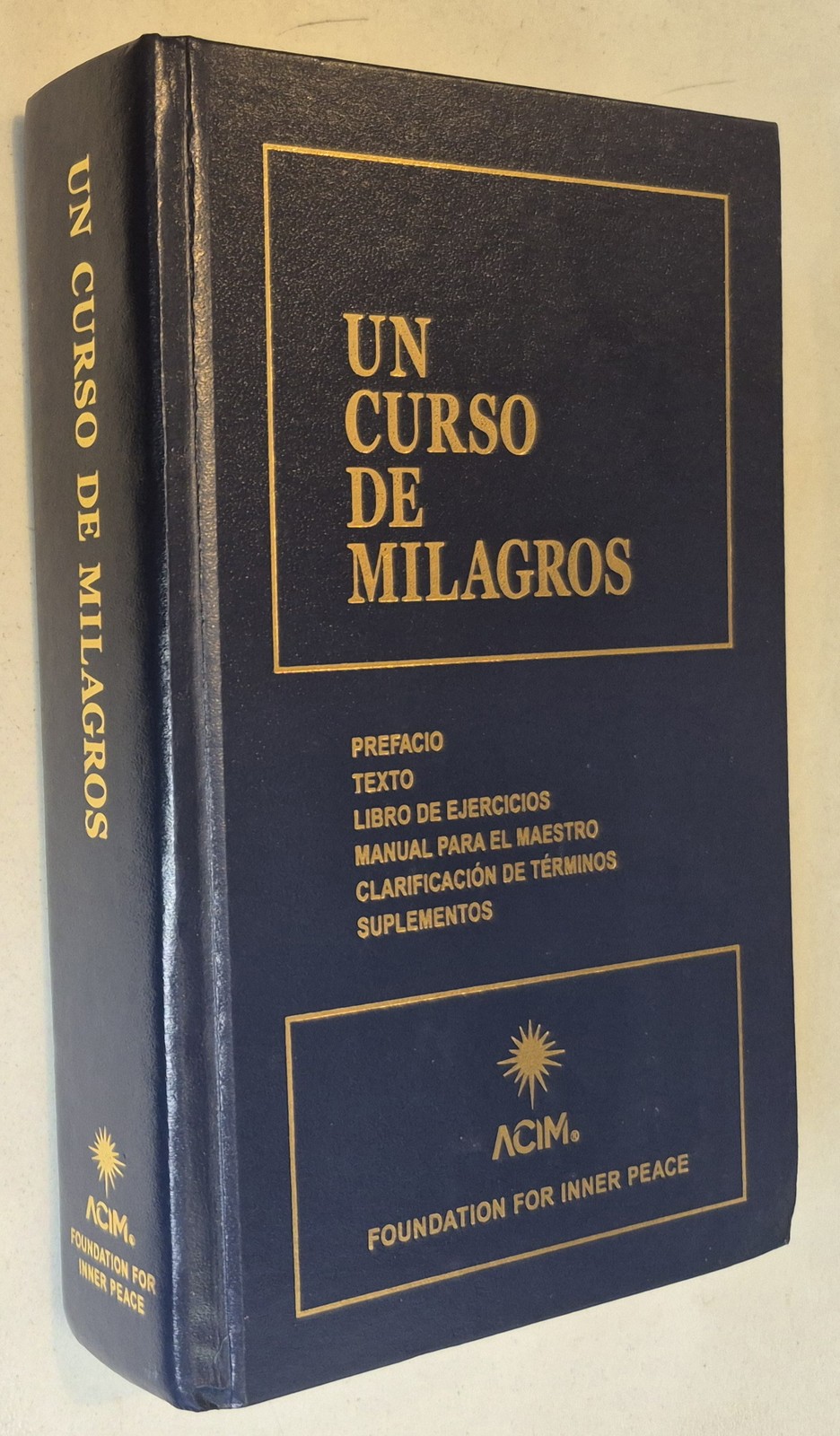 Un Curso de Milagros (Spanish Edition) Un Curso de Milagros (Spanish Edition)