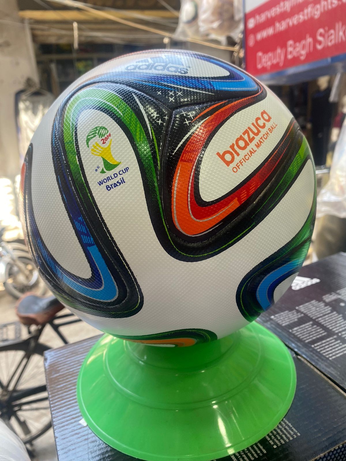 Adidas Brazuca FIFA World Cup Brazil 2014 Official Match Ball soccer Ball Size-5