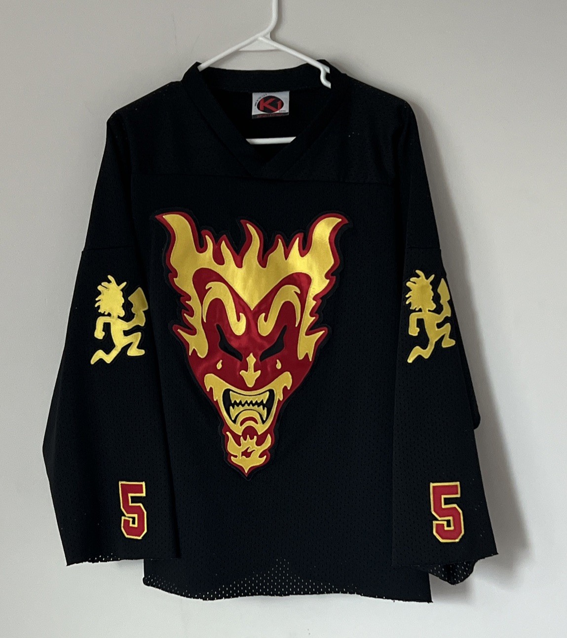 Insane Clown Posse The Amazing Jeckel Bros Cropped Hockey Jersey ICP Hatchetman Insane Clown Posse The Amazing Jeckel Bros Cropped Hockey Jersey ICP Hatchetman