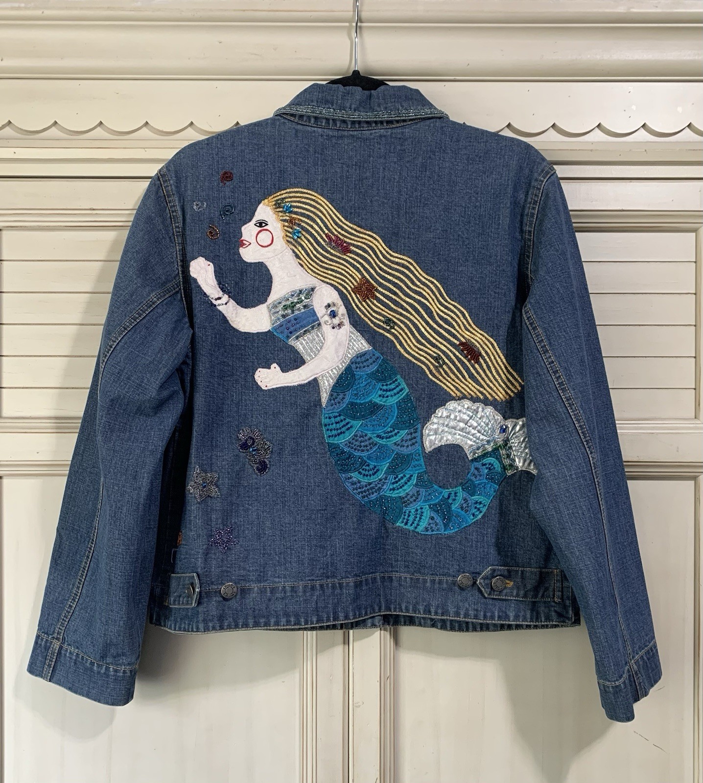 Chico’s Denim Mermaid Jacket Embelushed Embroidered Women’s Size 8 Medium Rare Chico’s Denim Mermaid Jacket Embelushed Embroidered Women’s Size 8 Medium Rare