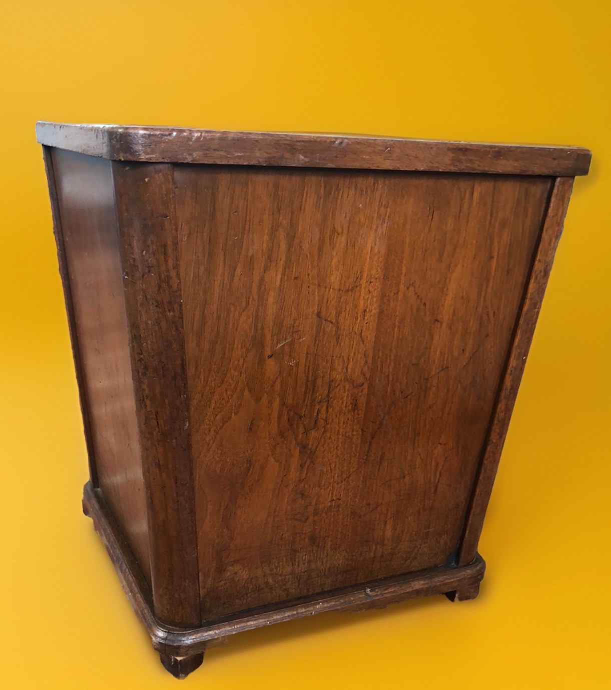 Vtg Nucraft Of Grand Rapids #2808 Solid Wood Executive Square Wastebasket. Vtg Nucraft Of Grand Rapids #2808 Solid Wood Executive Square Wastebasket.