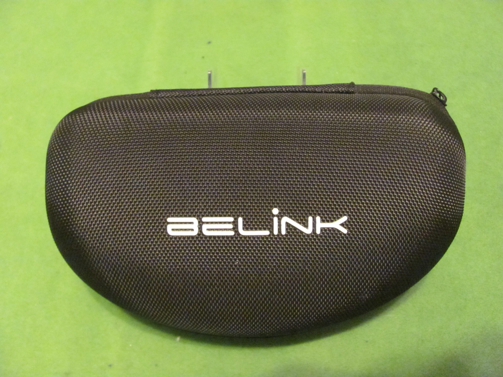 BELINK x Beat Wireless Headphones Bluetooth Black Color.